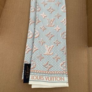 COPY - Authentic Louis Vuitton Bandeau